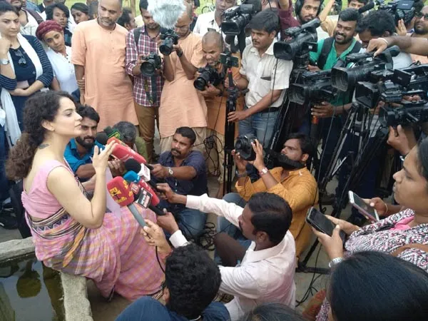  Jayalalitha 